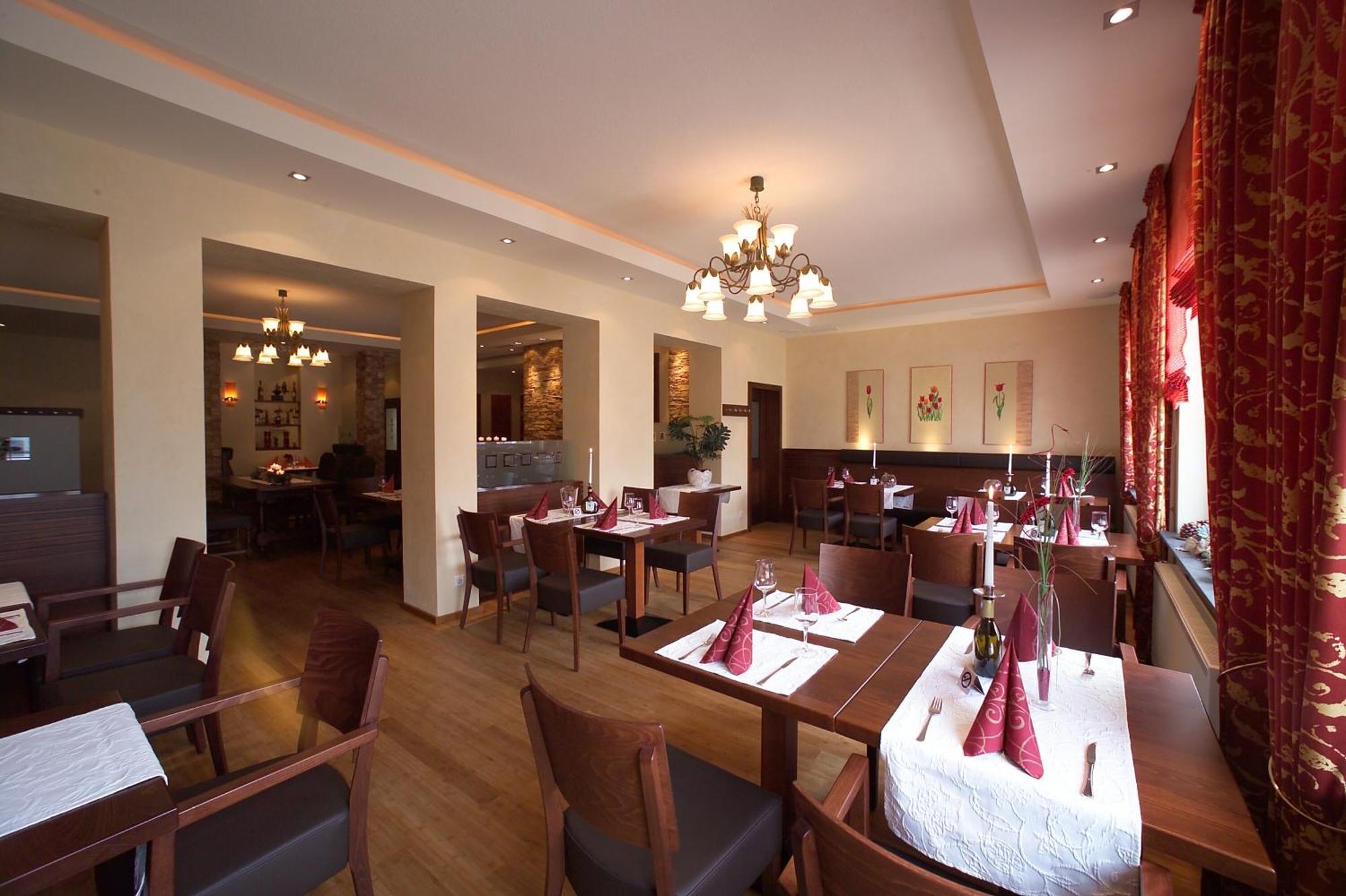 Hotel Pfeffermuehle Borchen Екстер'єр фото